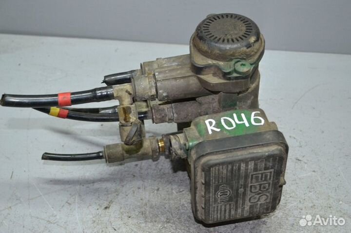 Кран управления тормозами прицепа renault trucks P