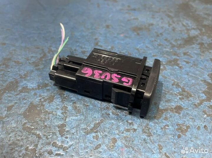 Кнопка открывания багажника Lexus Rx 2