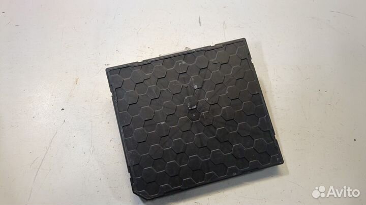 Блок управления бортовой сети Volkswagen Tiguan, 2018