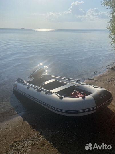 Надувная лодка пвх Ривьера 320