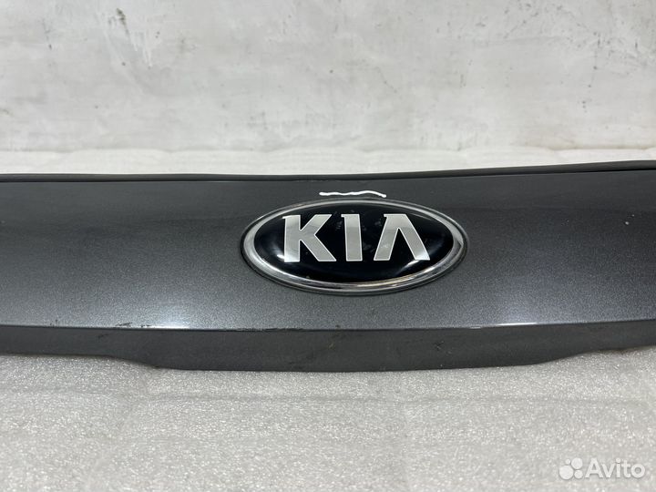 Накладка решетки радиатора KIA Seltos 1