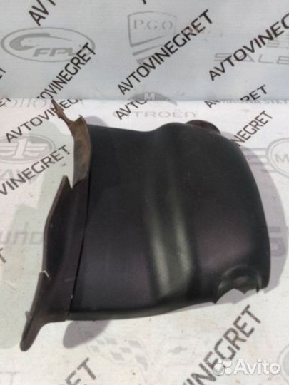 Кожух рулевой колонки Kia Ceed 1