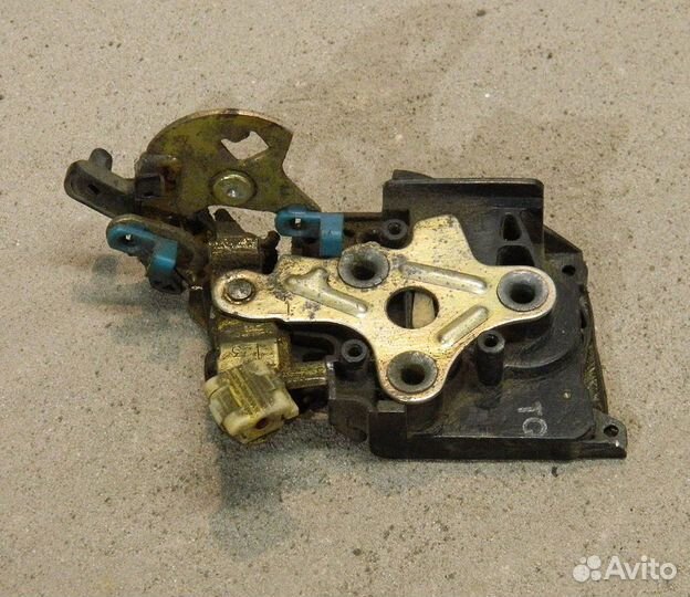 Замок двери задней левой Chevrolet Lanos