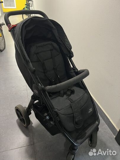 Прогулочная коляска britax
