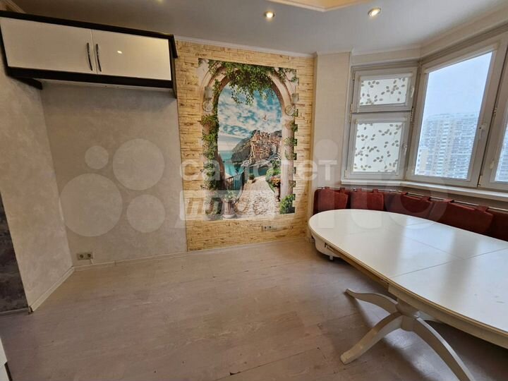 2-к. квартира, 59,5 м², 16/17 эт.