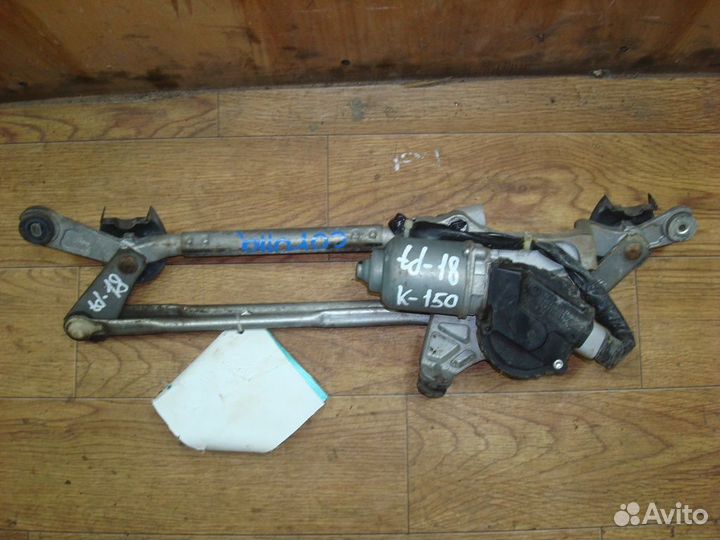 Трапеция стеклоочистителей в сборе toyota corolla