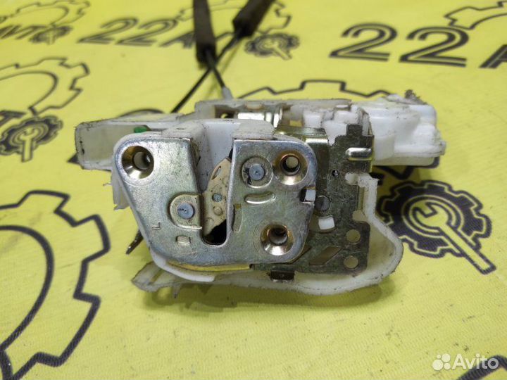 Замок двери передний левый Subaru Legacy BP5 EJ20X