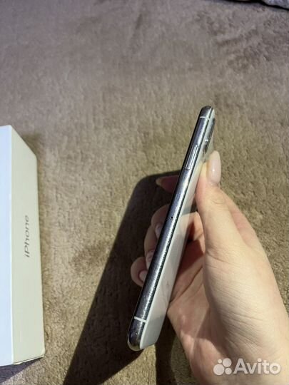 iPhone X, 64 ГБ