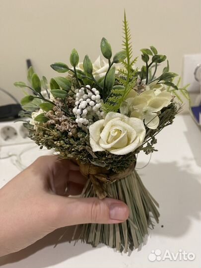 Букет из искусственных цветов