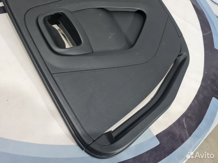 Обшивка двери задней правой Peugeot Partner