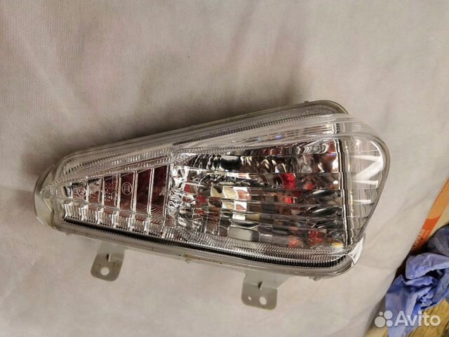 Повторитель левый, противотуманки в бампер Toyota