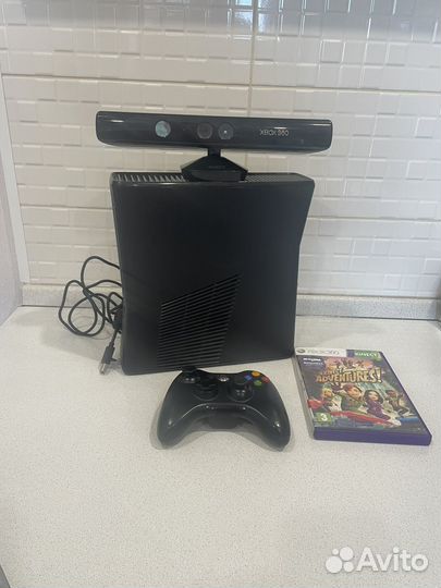 Xbox 360 S 250+Kinect