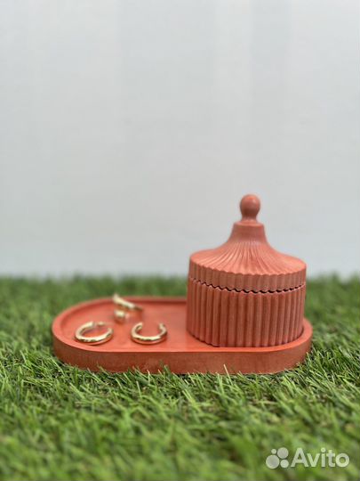 Набор шкатулки и подноса из гипса