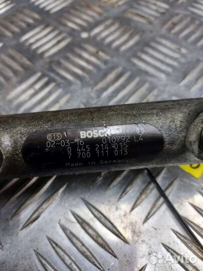 Топливная рампа Renault Laguna 2 0445214015,770011