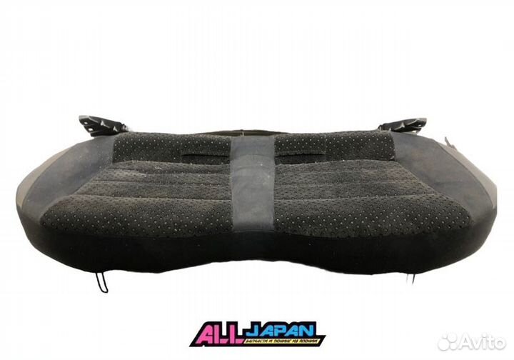 Сиденье заднее Subaru Forester SF5 EJ205 2000