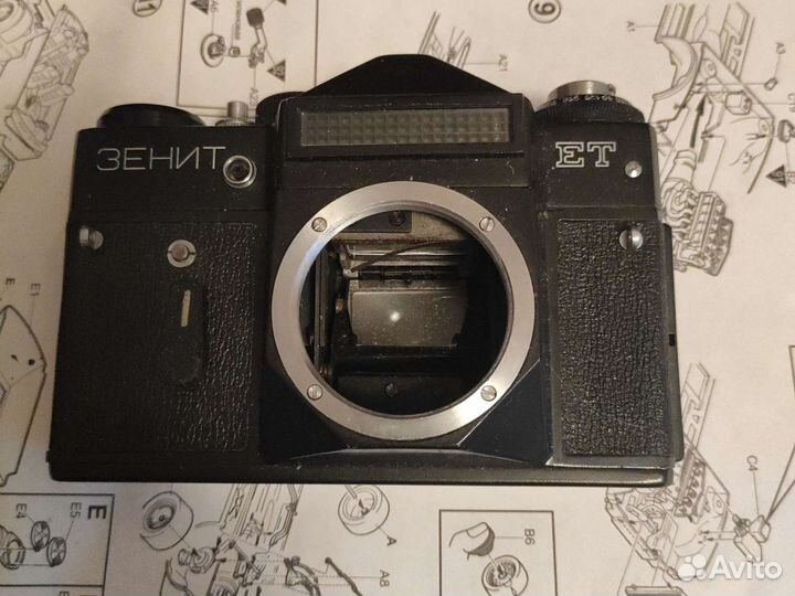 Плёночный фотоаппарат зенит