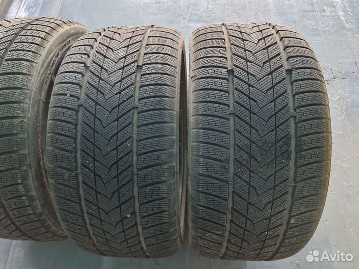 Zmax Winterhawke II 245/40 R20 и 275/35 R20 99V