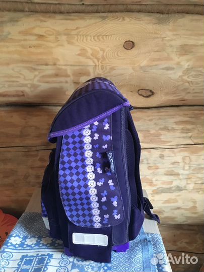 Продаем ранец школьный для девочки