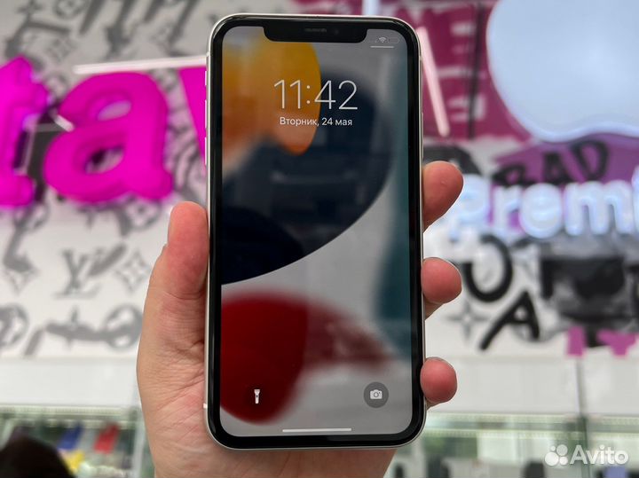 iPhone 11, 64 ГБ