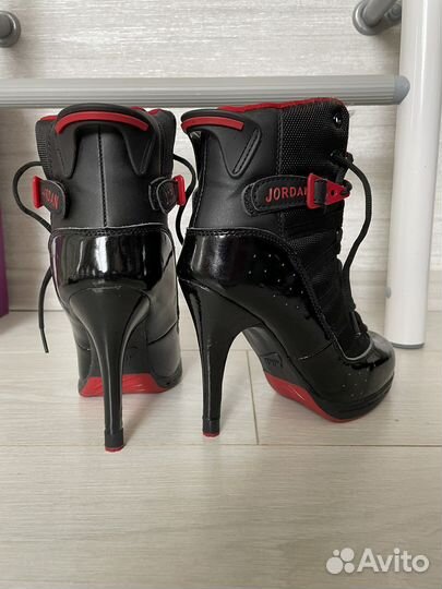 Ботинки на каблуке