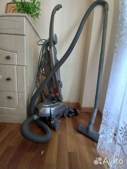 Пылесос Dyson