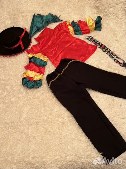 Новогодний костюм для мальчика бразильянец