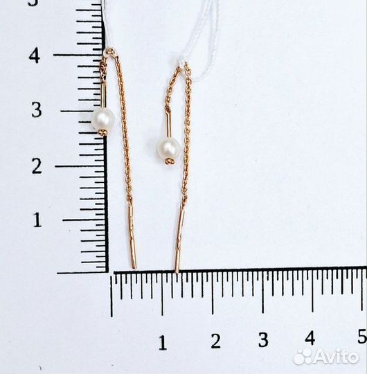 Золотые серьги с камнем