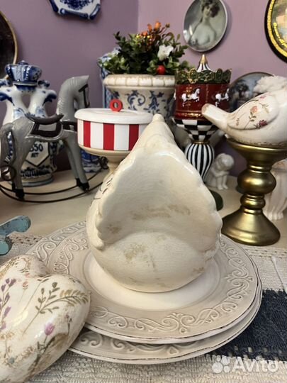 Декоративная керамическая курочка