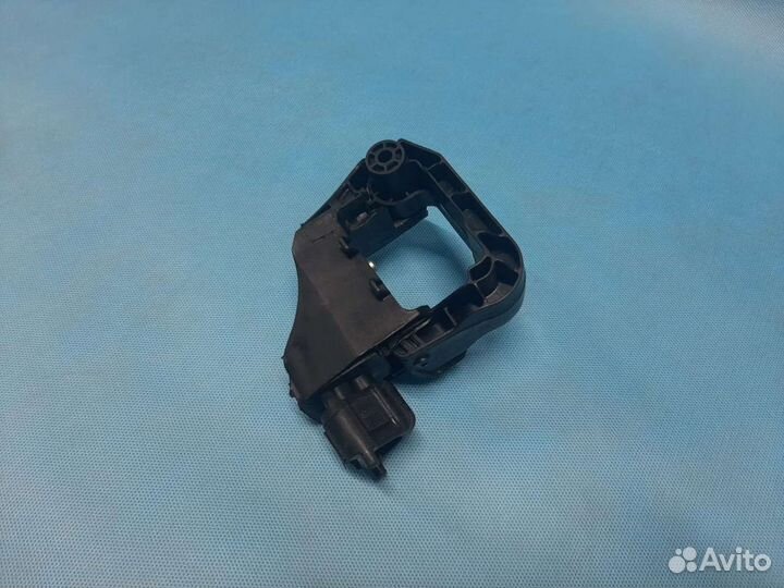 Кронштейн кассеты радиаторов Mercedes W213 GLC