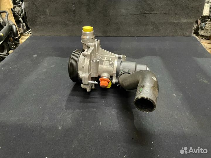Помпа на Мерседес w117 w176 w246