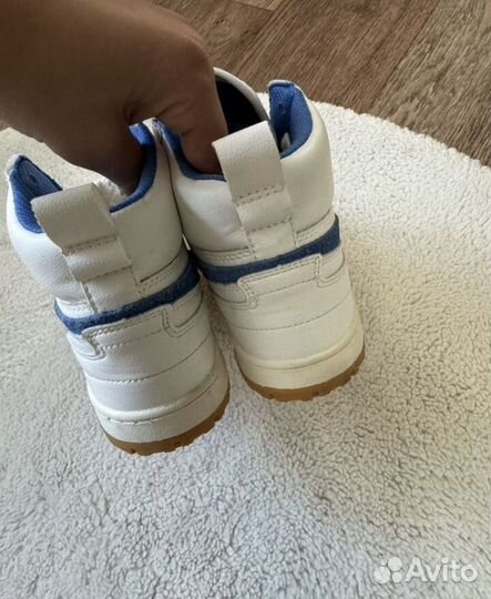 Кроссовки zara 35 размер