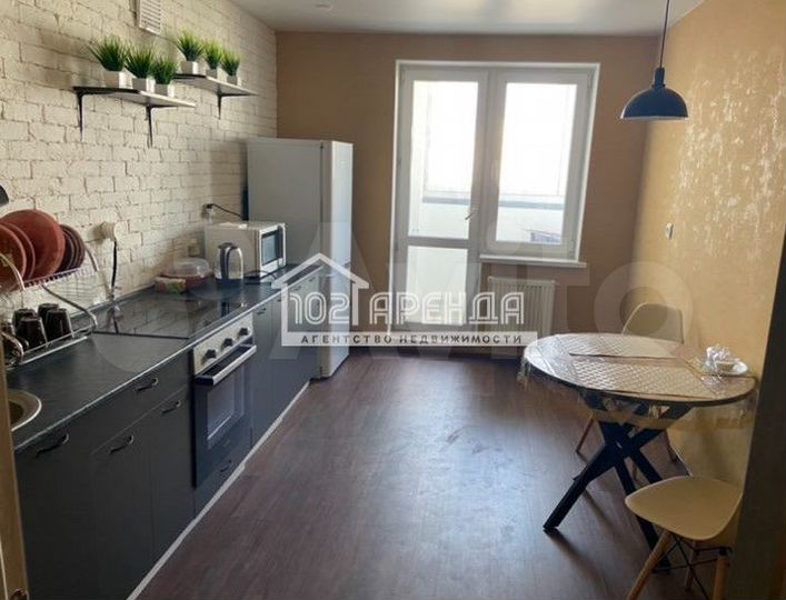 2-к. квартира, 60 м², 14/18 эт.