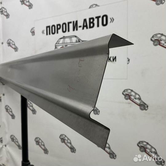 Ремонтный порог Toyota Land Cruiser 200