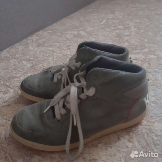 Кроссовки женские 38 размер