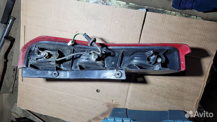 Фонарь задний правый Nissan X-trail T31