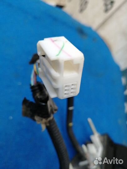 Зеркало правое 15 контактов 2 фишки Lexus IS II