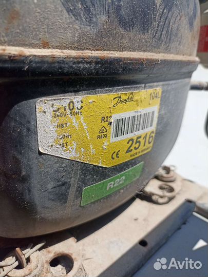 Компрессор холодильной витрины