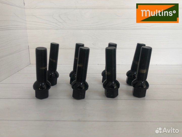 Колесные болты на Mercedess W221,222,223 литье AMG