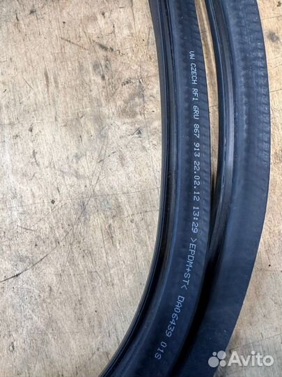 Уплотнитель проема двери задний левый Volkswagen