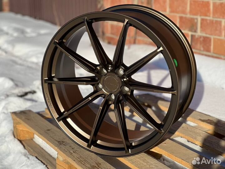 Кованые разноширокие диски Brixton r21 5x112