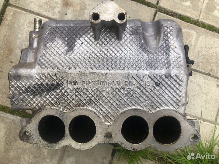 Коллектор впускной Chevrolet Niva 1.7 2008