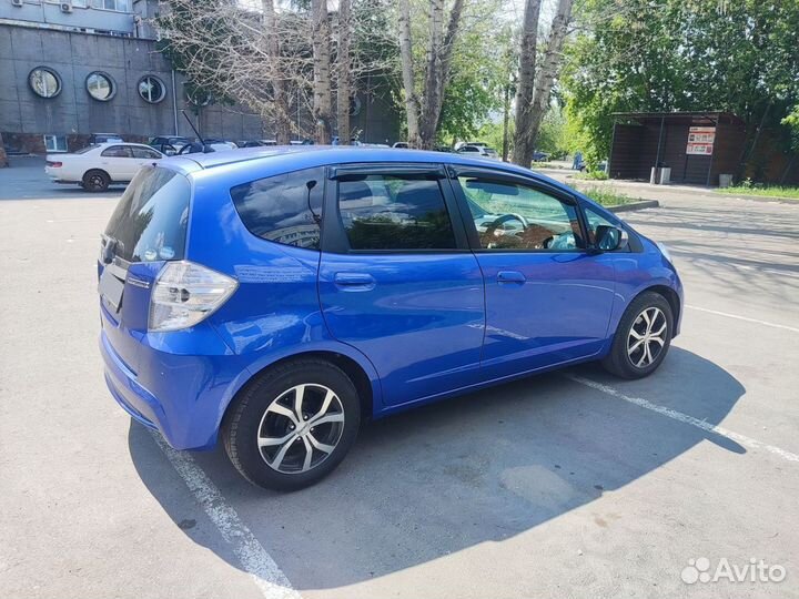 Honda Fit 1.3 CVT, 2011, 112 000 км