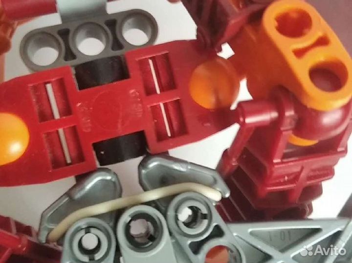 Lego Bionicle 8742 Vohtarak, 8592 Turahk