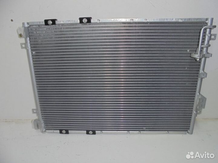 Радиатор кондиционера Kia Sorento 1 (JC) 2002-2009