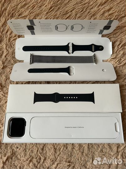 Продам Apple Watch SE 44mm