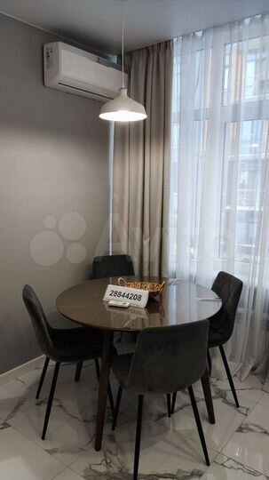 2-к. квартира, 55 м², 2/18 эт.