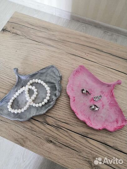 Подставки для украшений из гипса