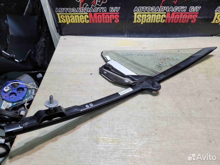 Форточка задняя правая Bentley Continental GT 2