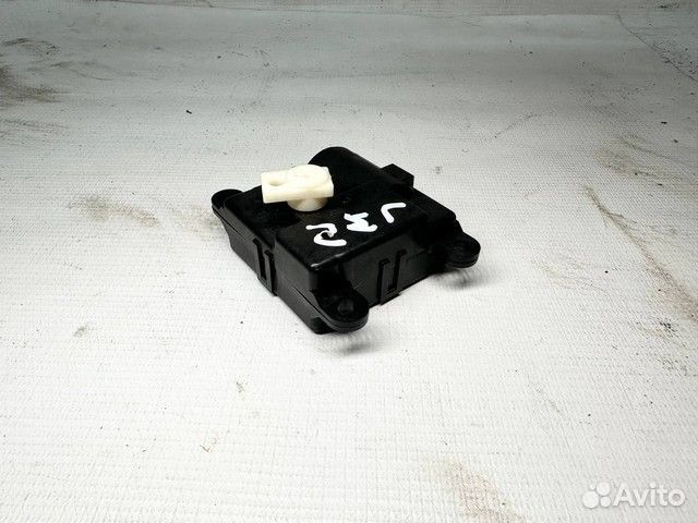 Сервопривод заслонки корпуса отопителя 27732AM610