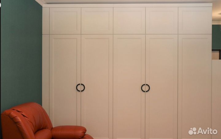 Шкаф распашной